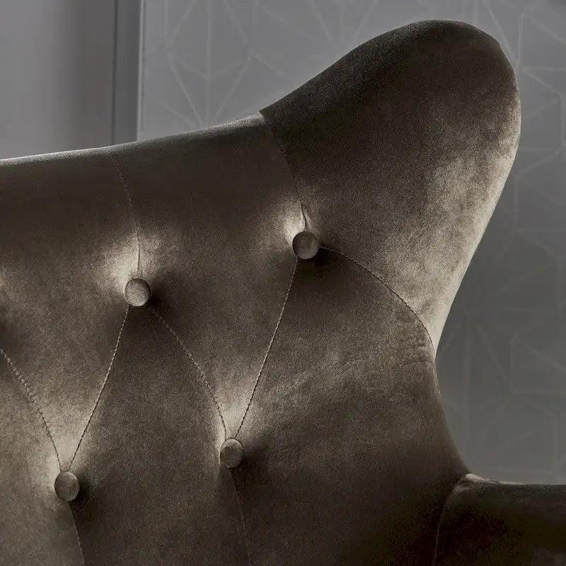 Sillón de orejas tapizado de mediados de siglo