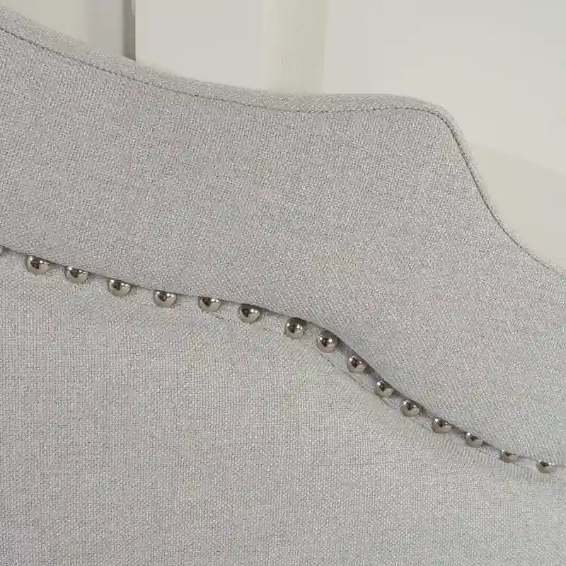 Cabecero tapizado Queen/Full de 62" con detalles de tachuelas