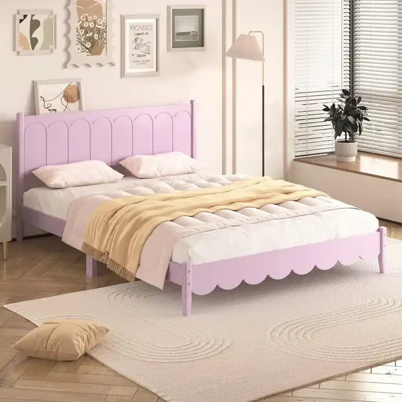 Cama de plataforma tamaño queen con cabecero de madera