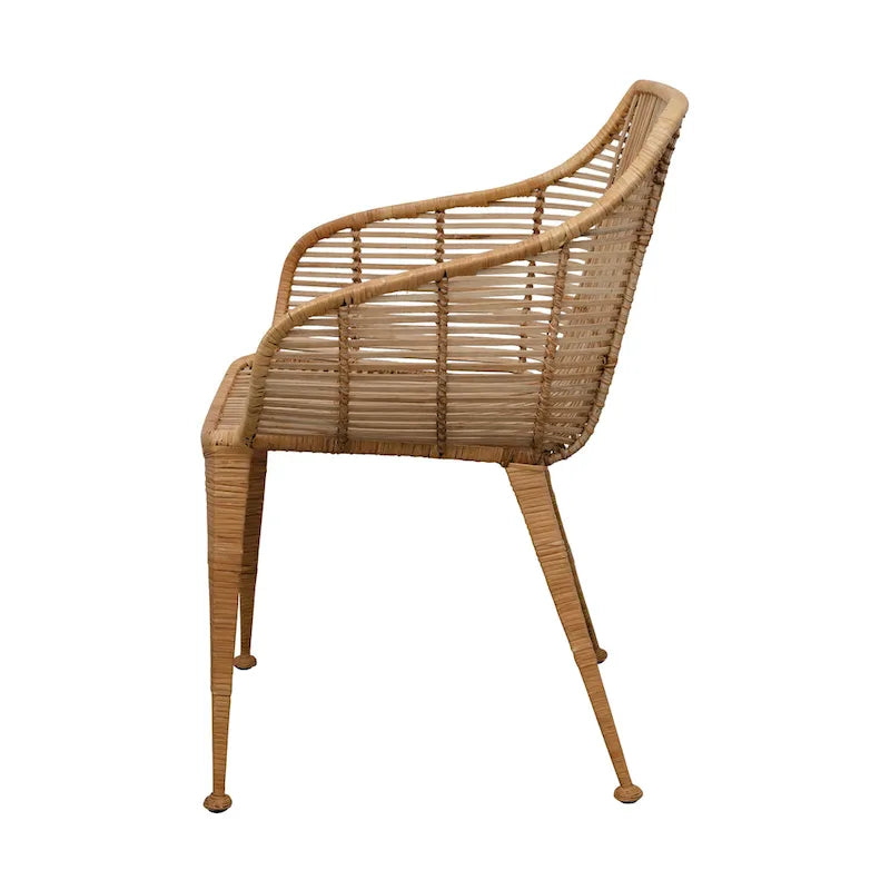 Sillón de ratán tejido a mano con patas de metal