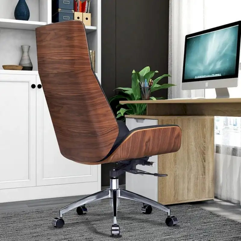 Silla ejecutiva de oficina con respaldo alto y ruedas